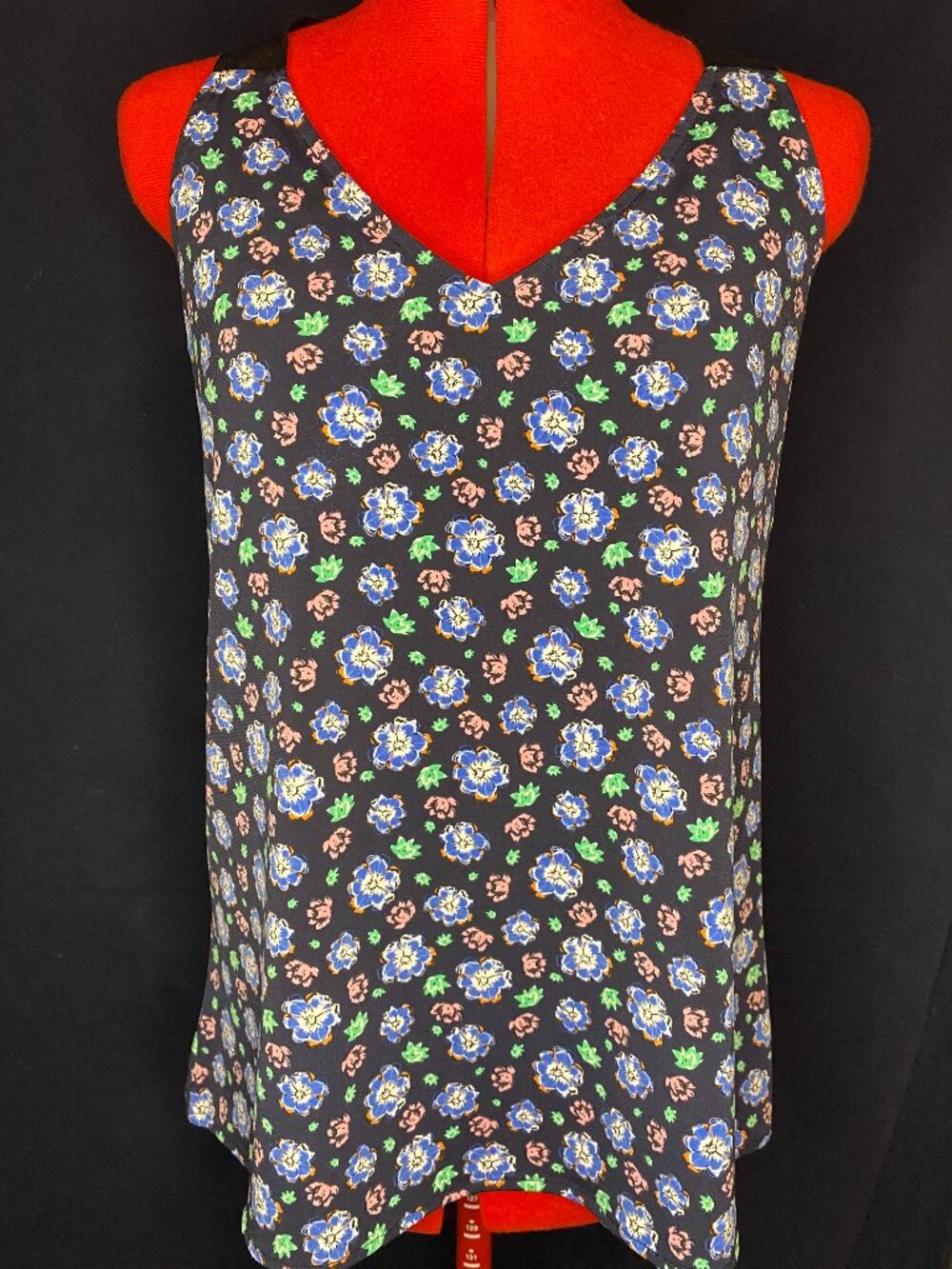 Banana Republic floral print sleeveless blouse Sz S